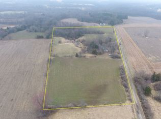 2063 Foxtown Rd, Oneida, IL 61467