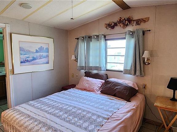 5th image of 2406 Meadowlark St Lot 377