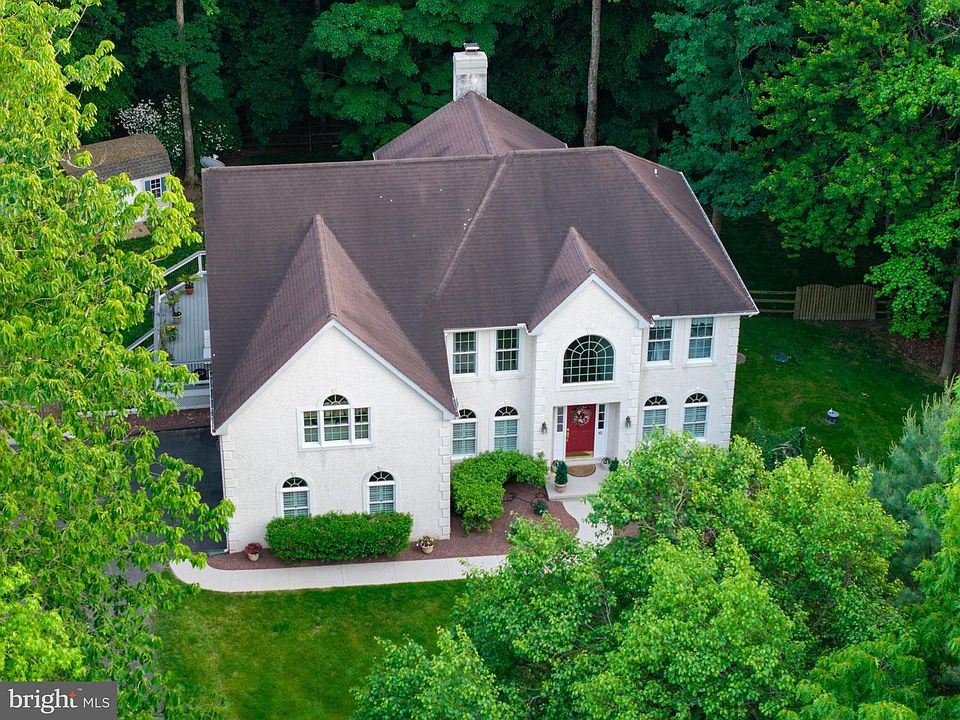 1st image of 42 Wild Laurel Ct