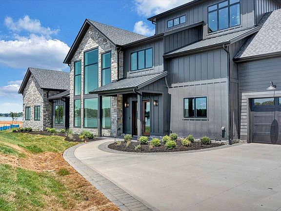 5th image of 118 Lakeport Cir