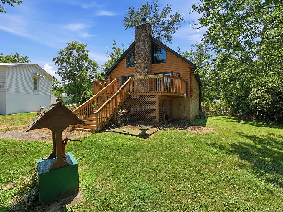 1st image of 5488 Circle South Rd NE