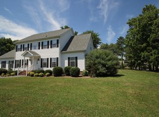 285 Tyler Ln, White Stone, VA 22578