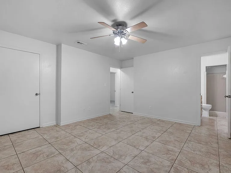 2801 Misty Garden Cir — Photo 20