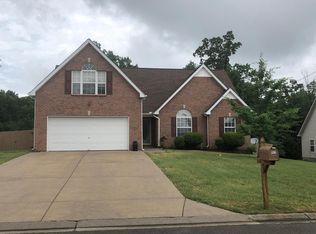1907 Champlain Dr, La Vergne, TN 37086