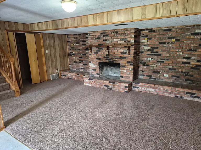 2712 Wesley St — Photo 9