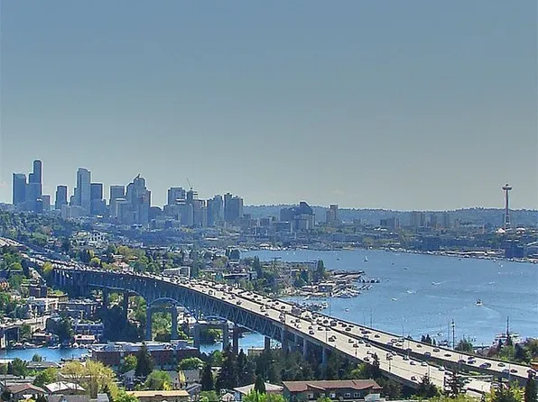4540 8th Ave NE APT 1705, Seattle, WA 98105