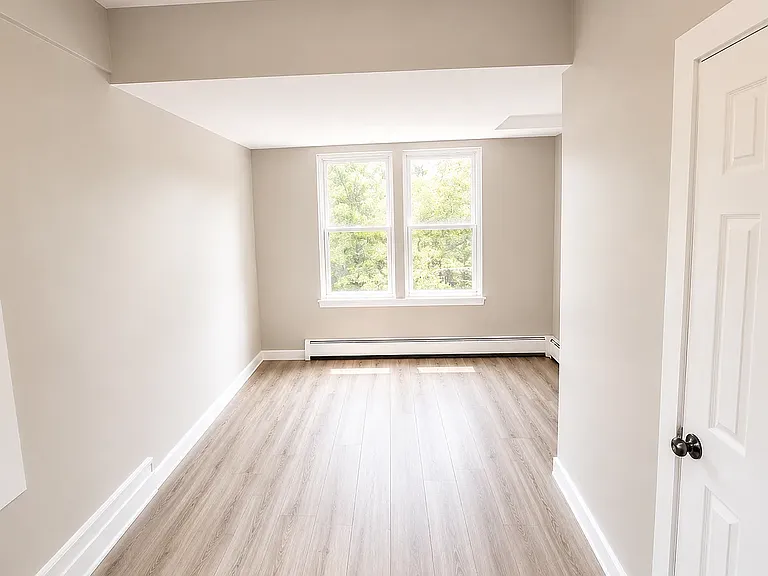 27-29 N Munn Ave #5C — Photo 8