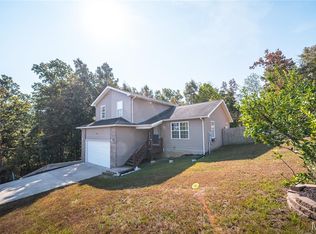 15804 Trace Dr, Saint Robert, MO 65584