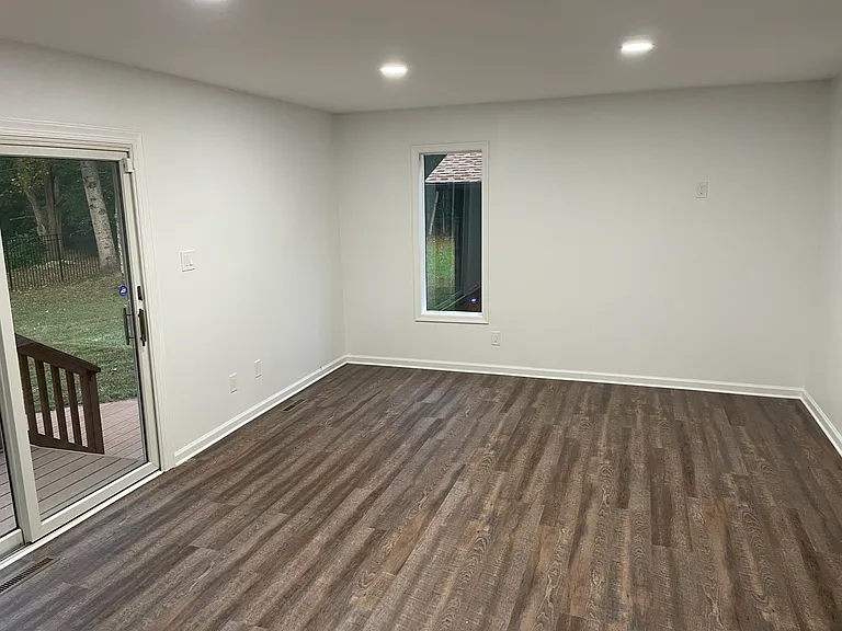 6309 River Rd — Photo 18