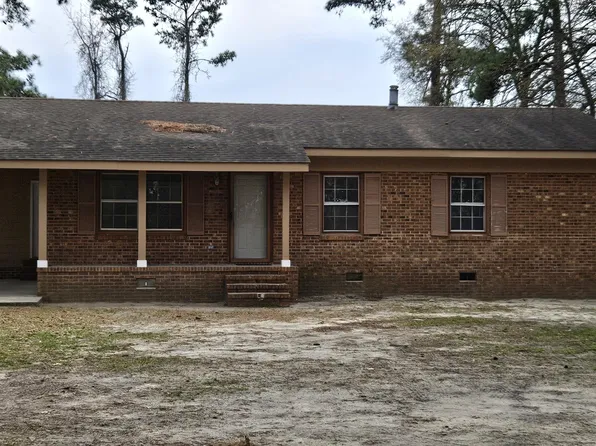 1134 Renfrow Road, Clinton, NC 28328