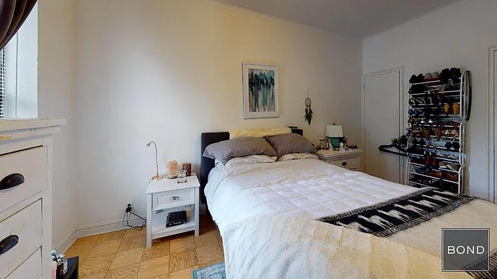 Rented by Bond New York | media 7