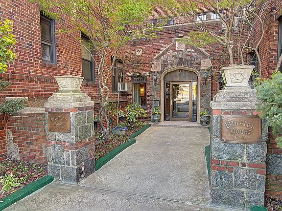 2nd image of 167-10 Crocheron Ave APT 1G