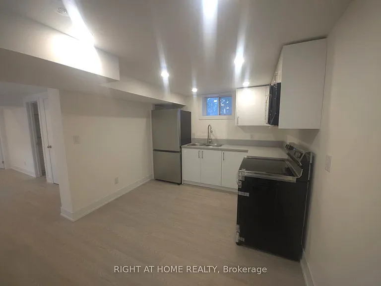 13 Spring St #BASEMENT — Photo 9