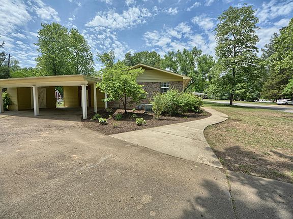 5th image of 2501 Bradley Ln