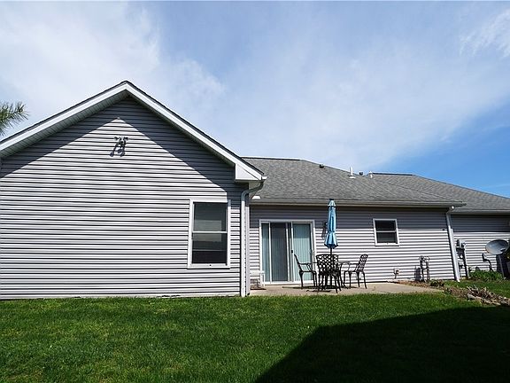 5th image of 1166 Cobblestone Dr