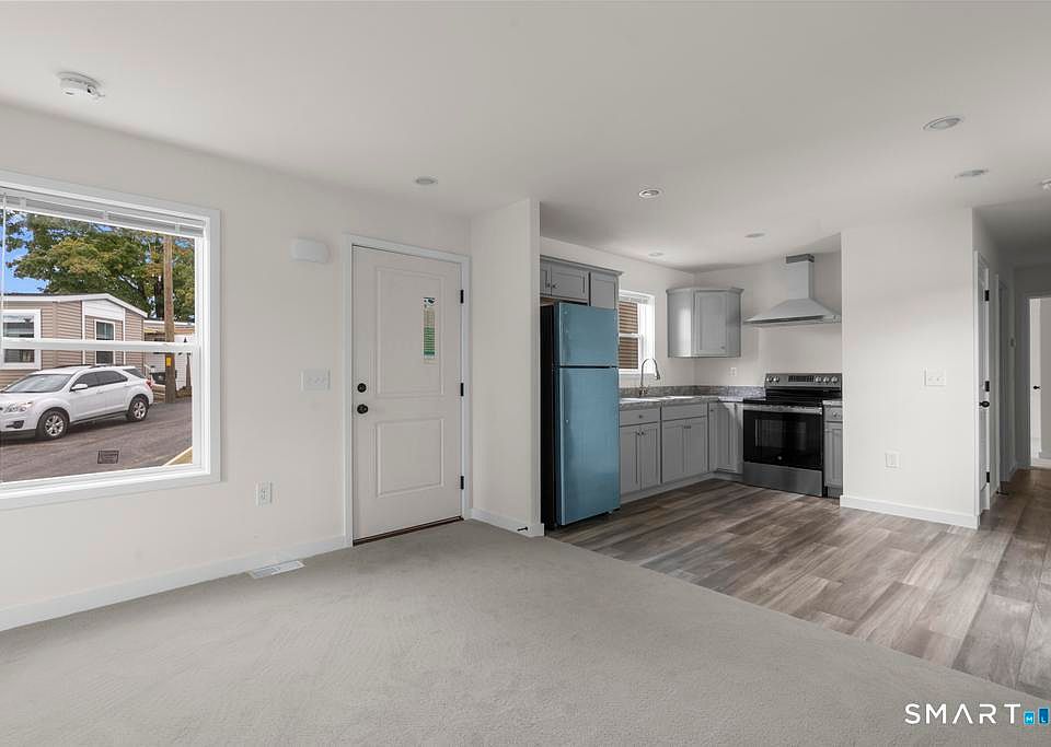 1st image of 55 Sugar Street #67