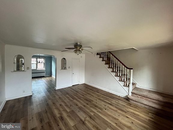 2nd image of 1506 Devereaux Ave