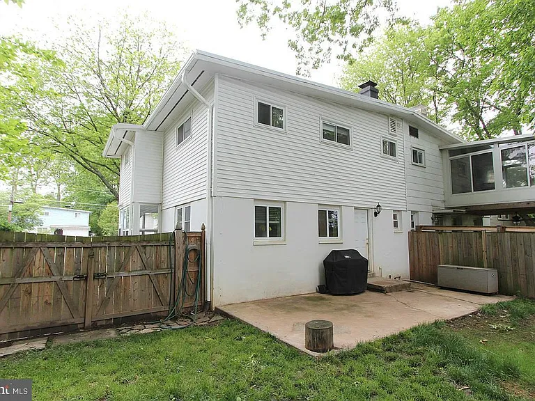 4272 Allison Cir — Photo 36