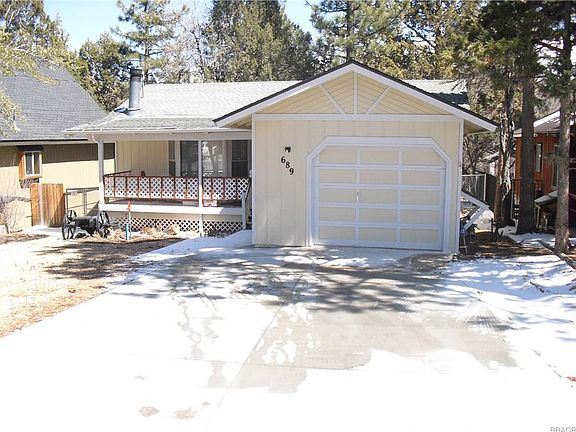 2nd image of 689 Highland Ln