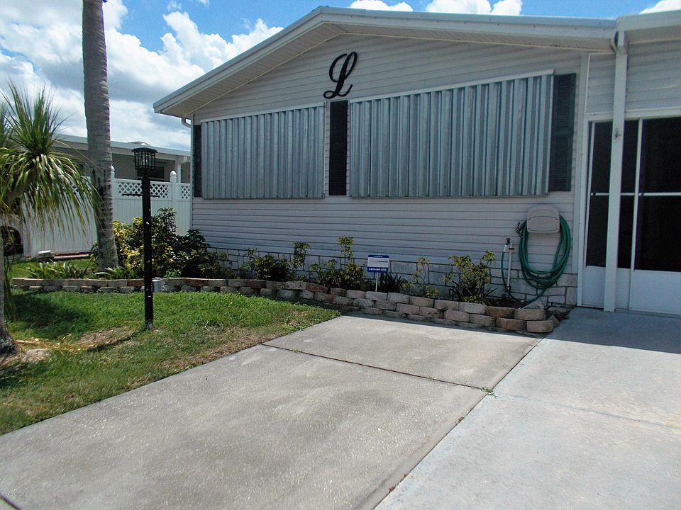 1st image of 465 Papaya Cir