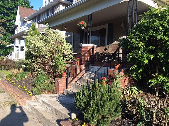 2nd image of 20 E Grant St