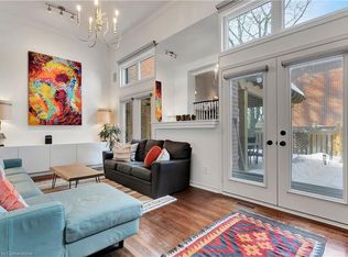 54 Allen St W #2, Waterloo, ON N2L6H3