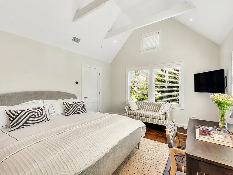 35 Floyd St — Photo 34