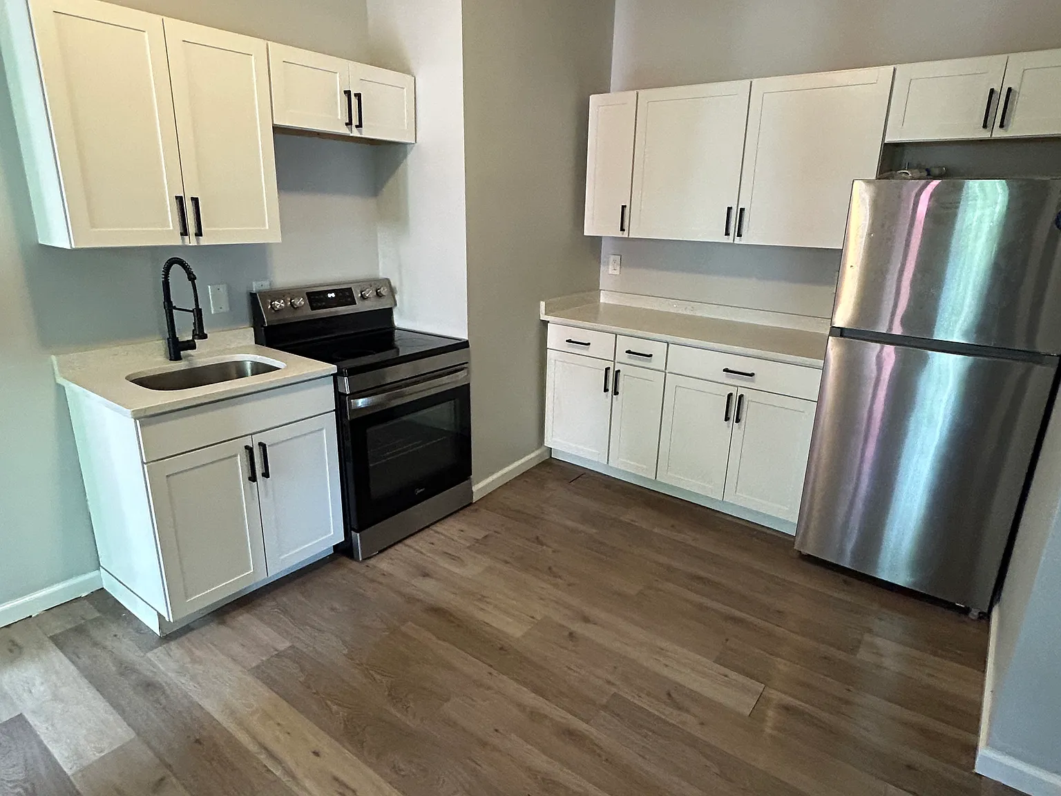 1 bed, $1,050 — Photo 1