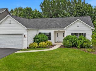 242 Alden Dr, Sycamore, IL 60178