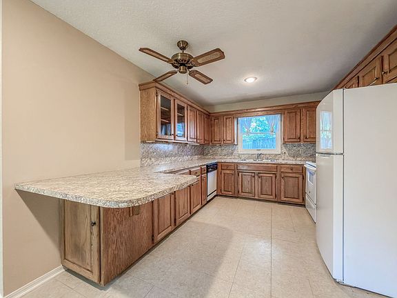 5th image of 501 May Ave #1