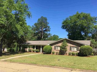 29 Quail Ridge Dr, Brandon, MS 39042