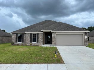 605 Griffiths Ct, Breaux Bridge, LA 70517