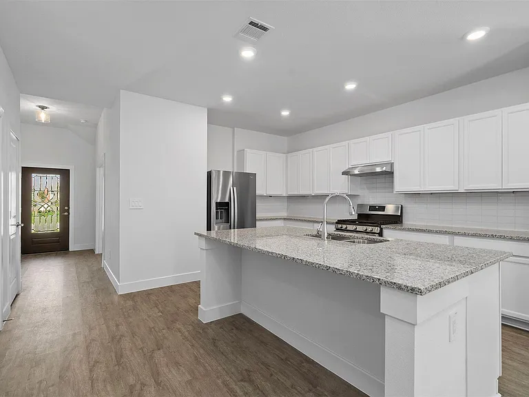 906 Golden Willow — Photo 8