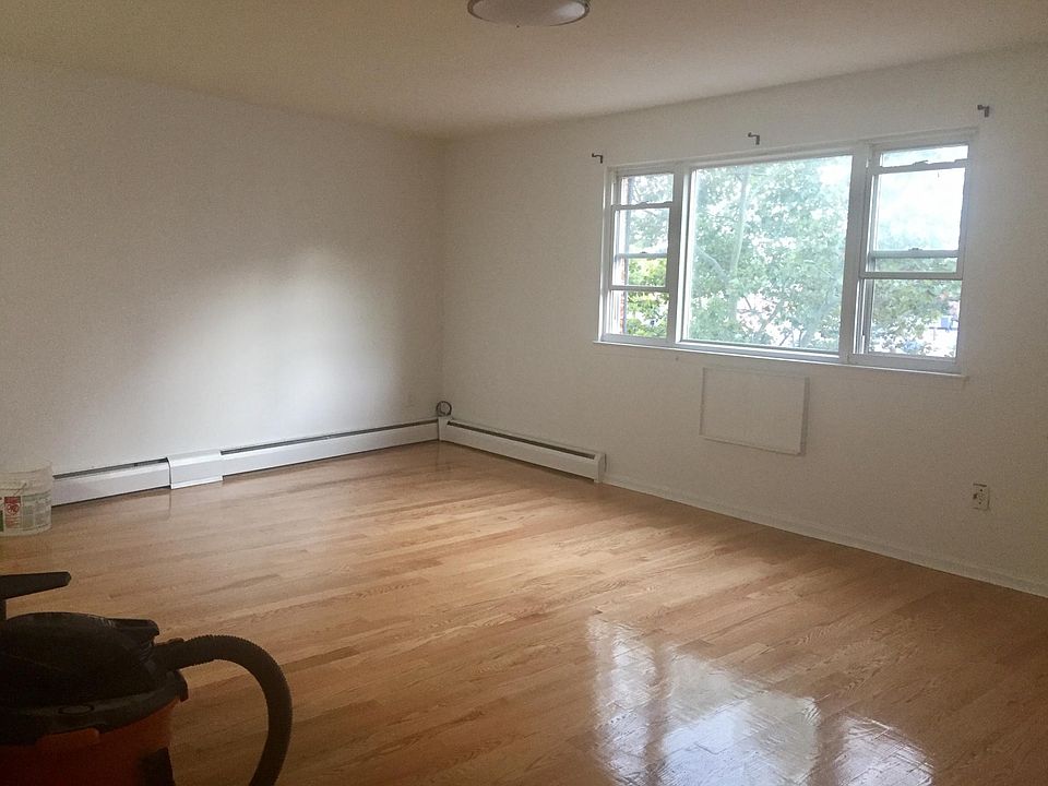 1st image of 7171 Parsons Blvd Fl 3rd