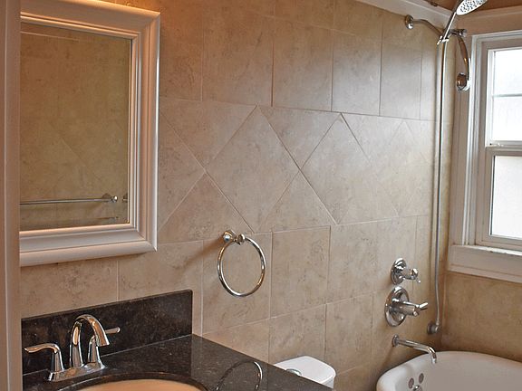 5th image of 801 F St APT 8