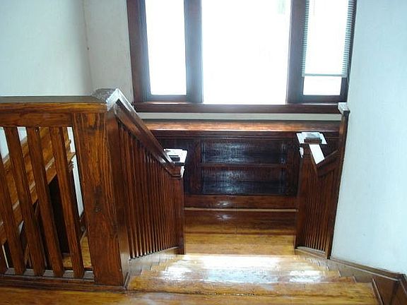 divided Stairway
