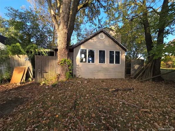 509 Cameron Ave, Pontiac, MI 48342