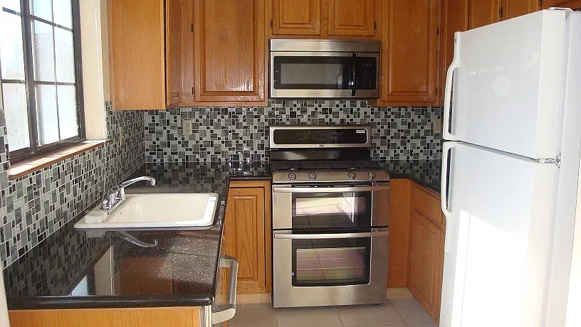 1 bed, 750 sqft, $2,995 — Photo 3