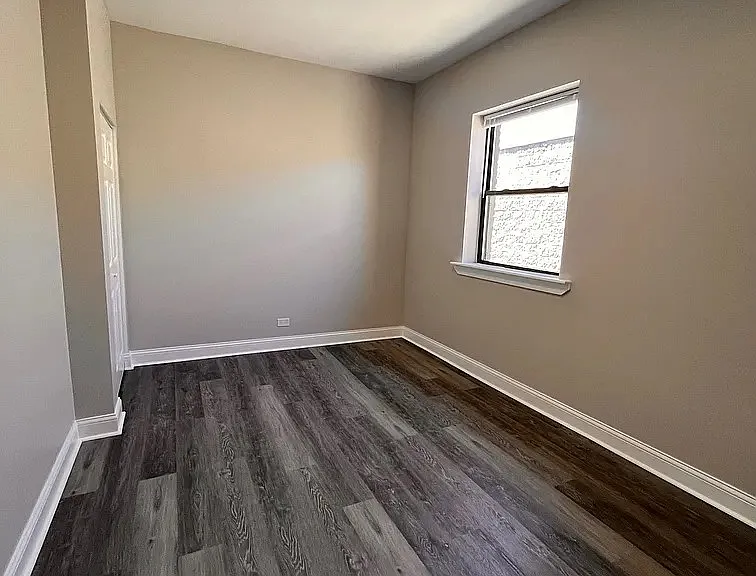 4918 S Vincennes Ave #3R — Photo 8