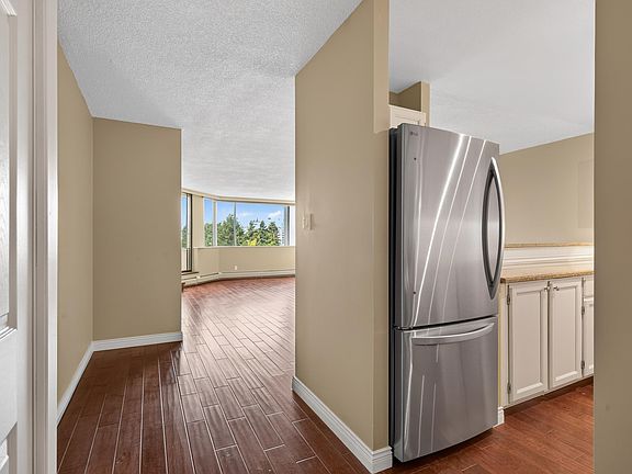 5th image of 1442 Foster St #603