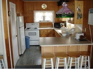 3rd image of 29 W Joshua Ave