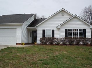 5601 Fountainhead Dr, Greensboro, NC 27455