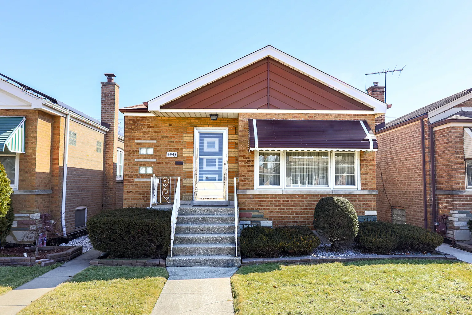 4943 S Leamington Ave photo 1
