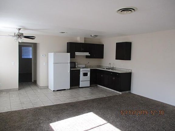 3rd image of 1483 Dorothy Ave Unit 4