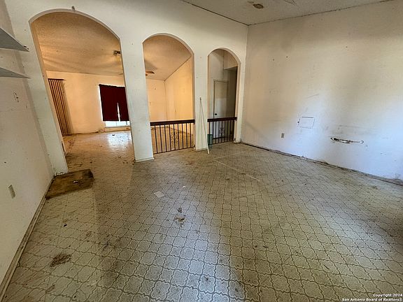 2nd image of 5919 little Brandywine