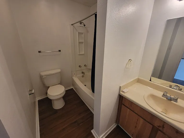 201 High Meadows Blvd #208 — Photo 8