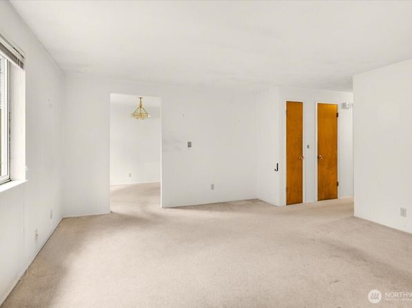 seattle-washington-448346822 picture