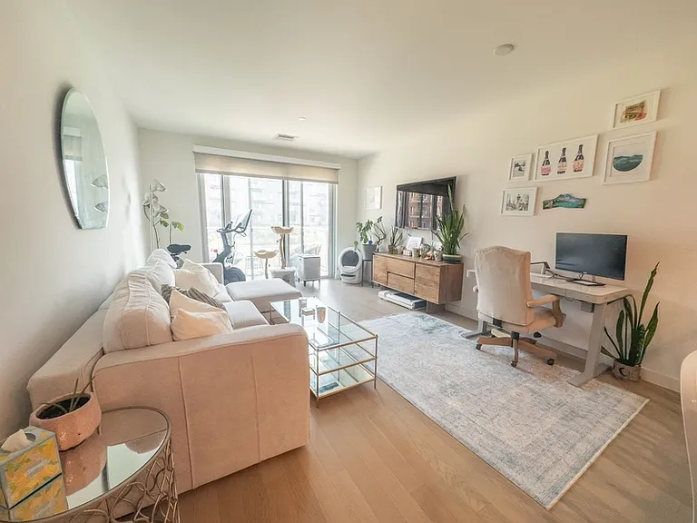 65 Lewis St #204 — Photo 4