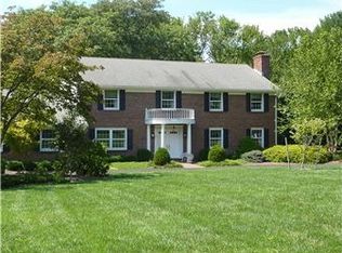 8 Halsey Dr, Wilmington, DE 19807