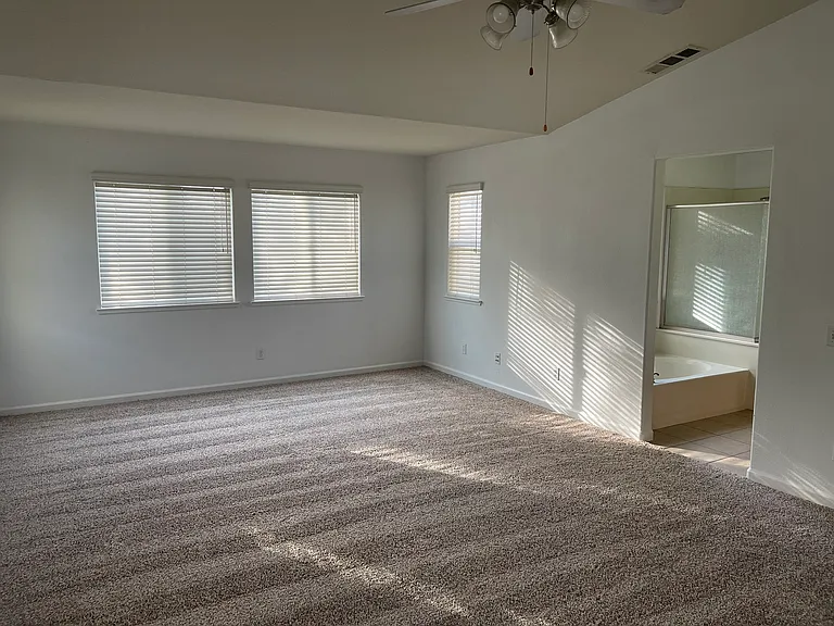1667 Hearthsong Dr — Photo 5